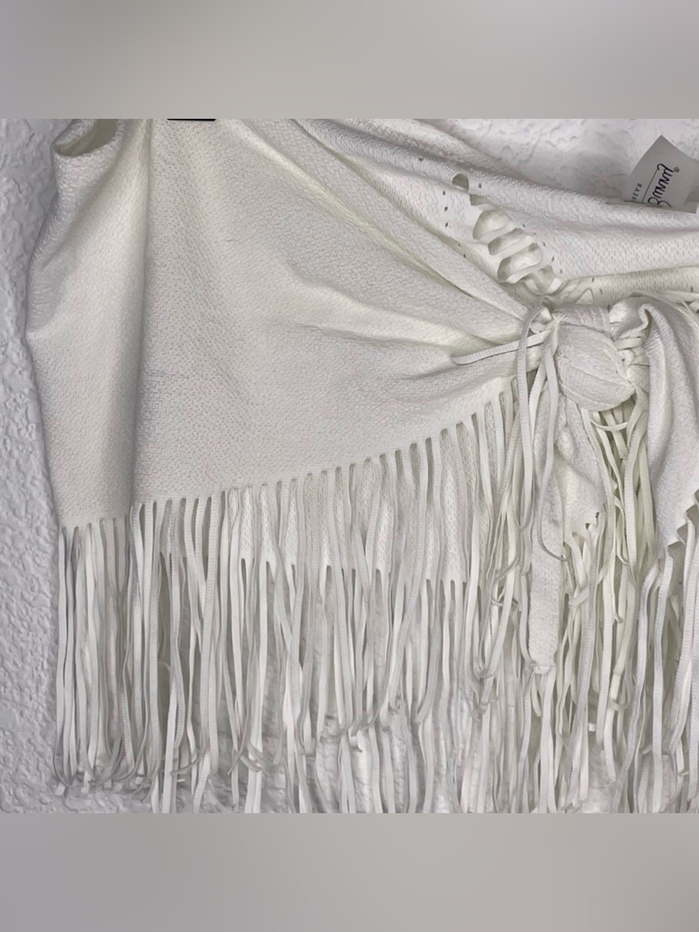 Beach Bunny Tie-Front top fringe summer
White one size - Picture 3 of 7